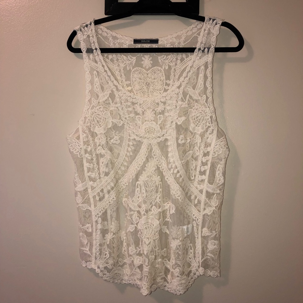 Dulcie Lace Patern Tank in Size-Medium,Color-Cream
